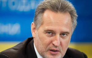 С украинского рынка вытесняют компании, которые мешают зарабатывать бизнесмену Фирташу, утверждает издание