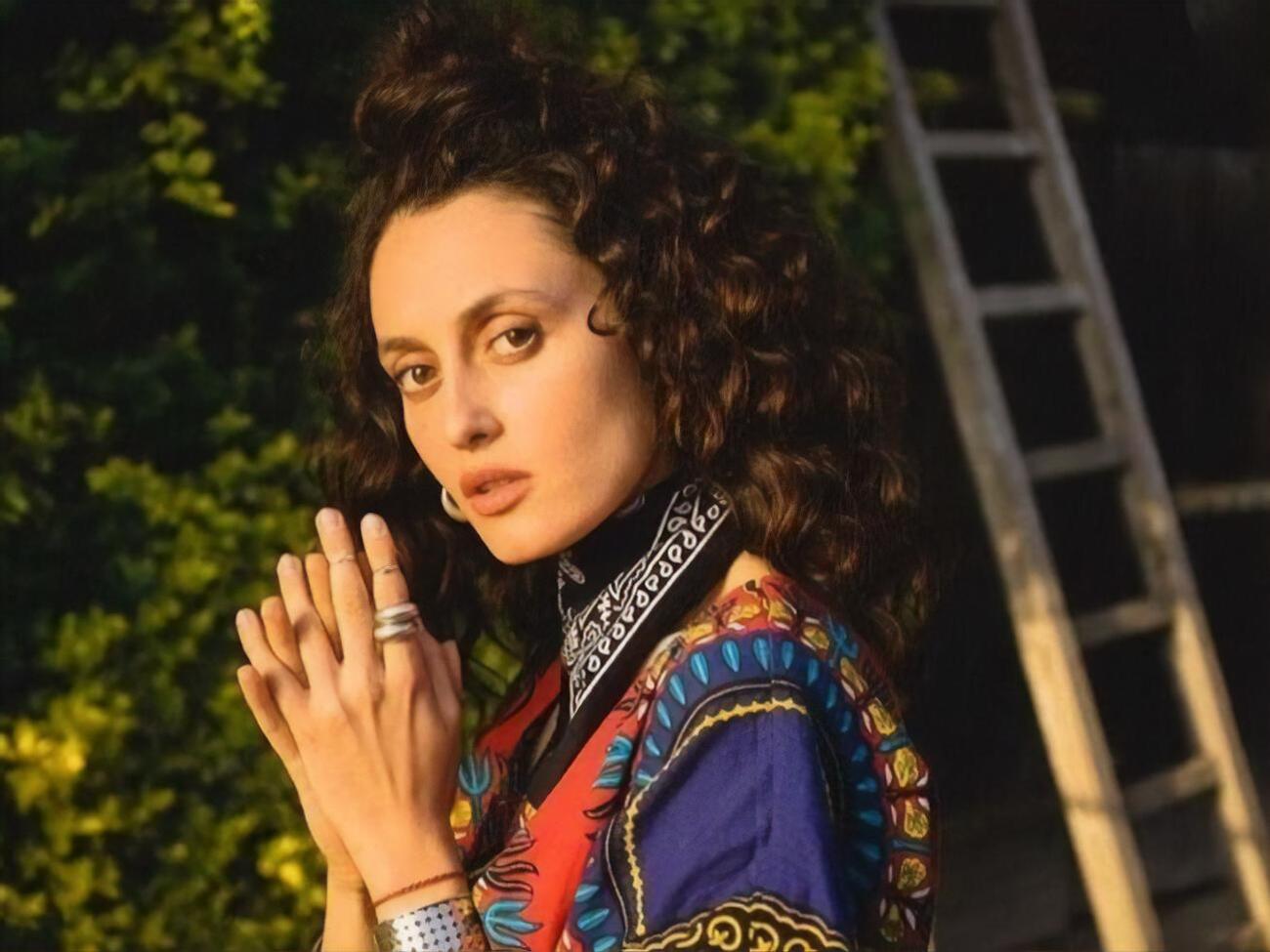 Паш: Ну вот и я коронованная