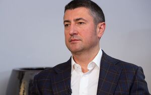 Бахматюк: Сытнику надо было имитировать борьбу с олигархами. И он выбрал самого слабого, по его мнению