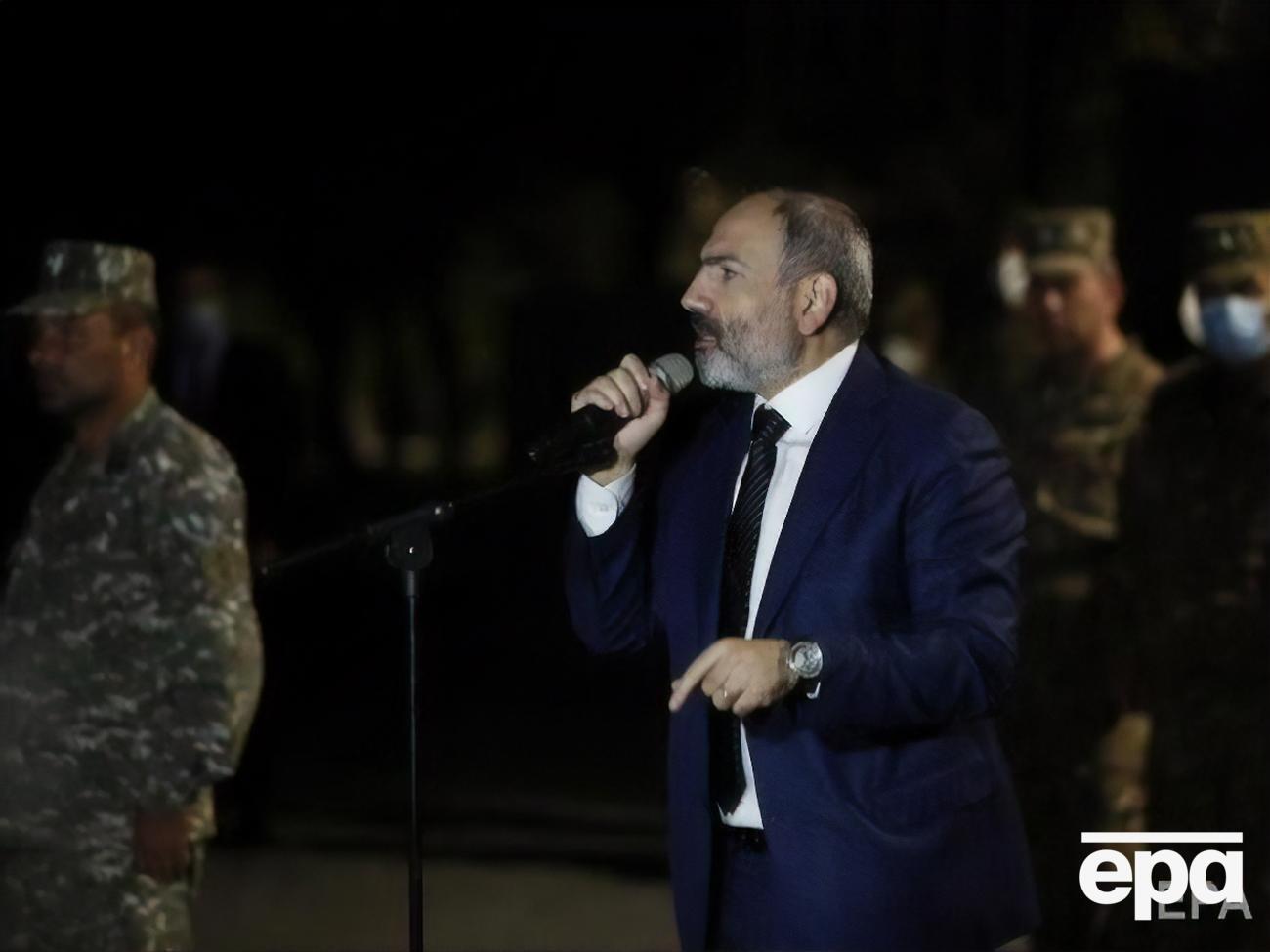 Пашинян сказав, що військовослужбовці збройних сил Вірменії підтримують його рішення