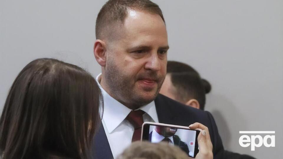 Бутусов переконаний, що Єрмак діє у своїх інтересах