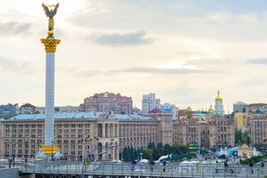 52,2% опитаних думають, що Україні варто змушувати своїх громадян поважати державні символи й мову