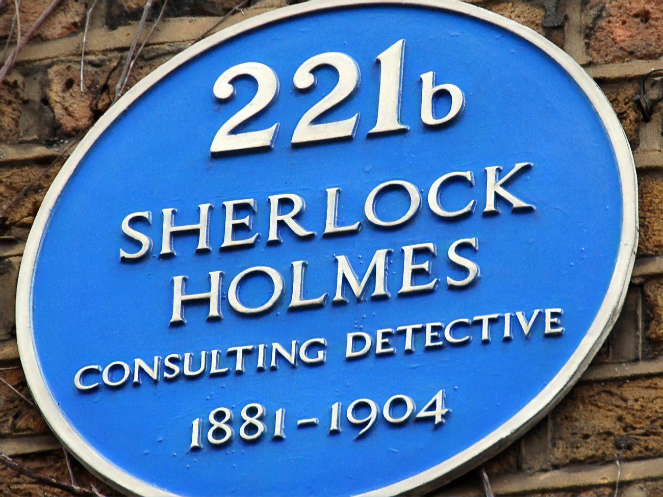 Если верить классику, в доме по адресу Бейкер-стрит, 221b жил детектив Шерлок Холмс