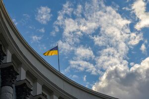 На момент увольнения Власенко общий налоговый долг предприятия составлял 12 млн грн, пишет издание