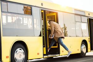 Автотранспорту під час карантину не зупинятимуть, повідомив глава Мінінфраструктури України