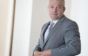 В октябре 2020 года у судьи Усатого закончился срок полномочий председателя областного хозсуда