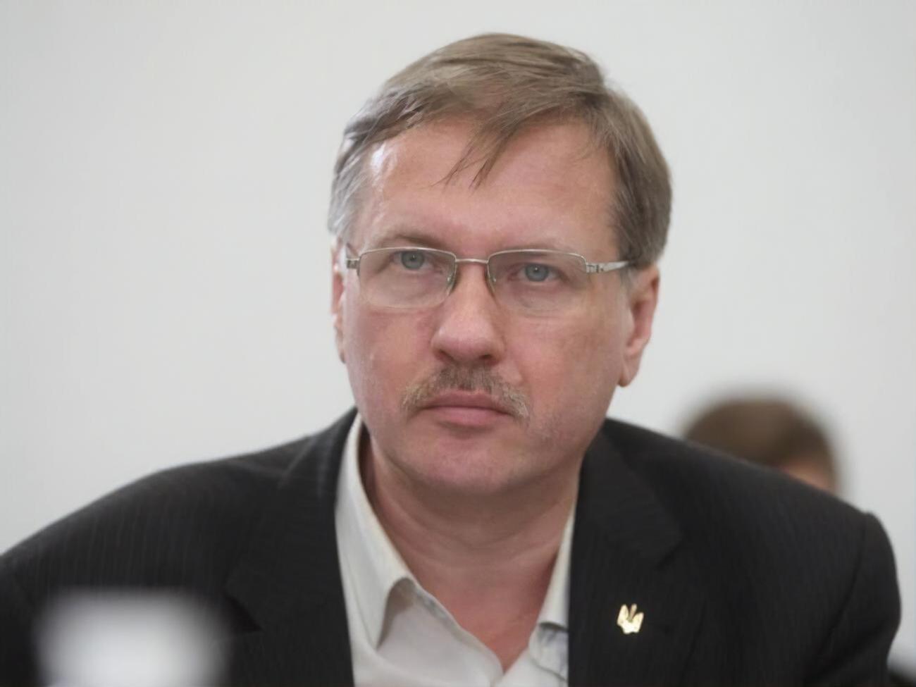 Чорновил: Для пьяниц, когда другие источники пойла ограничены, остаются аптечные сети