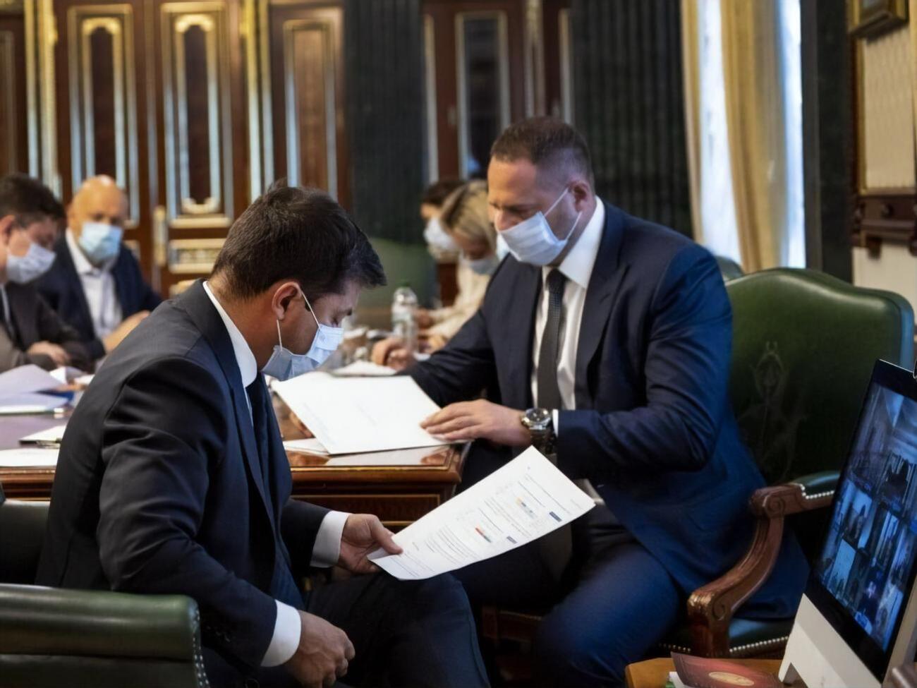Зеленського і Єрмака госпіталізували