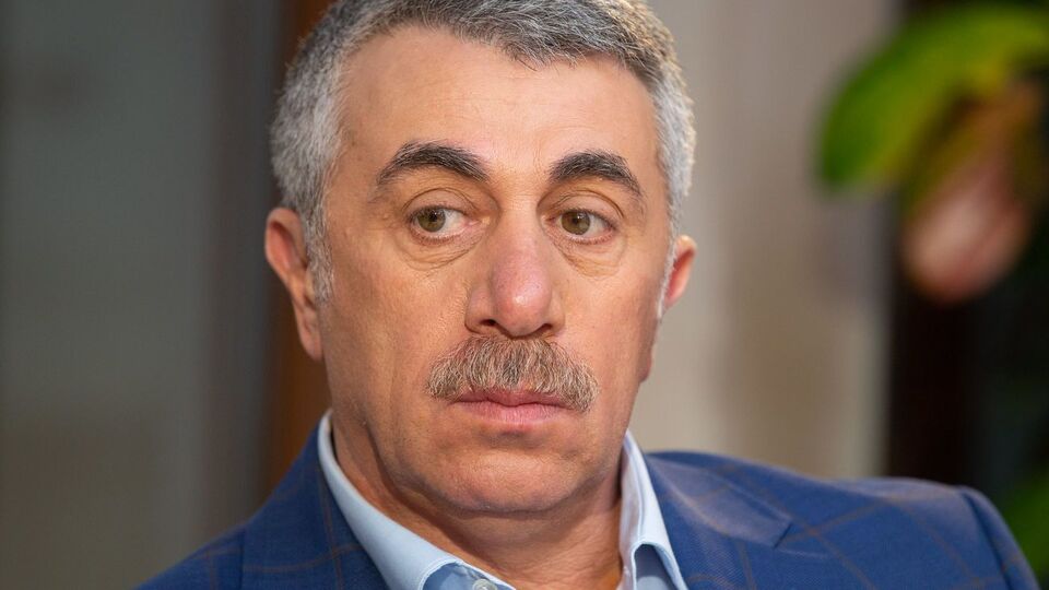 Комаровський: Від Росії втекти не можна. А якщо від сусіда не можна втекти, що треба зробити? Бути розумнішим, сильнішим, чеснішим, підприємливішим. Не буцатися, а навчитися жити
