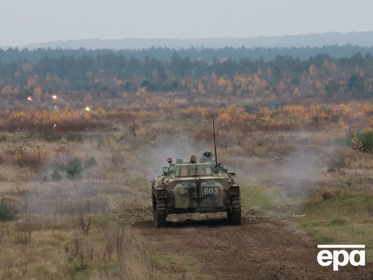 После полуночи боевики уже открывали огонь