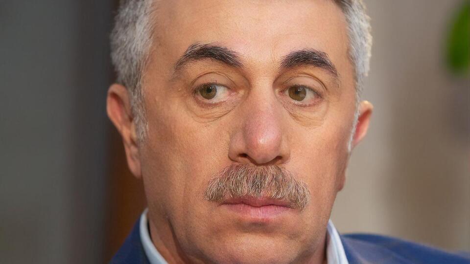Комаровский: Никогда не забуду, как говорил маме: "Мамочка, я понимаю, что вы на месяц приехали, но увози его скорее, потому что, не дай бог, что случится – я тут буду ходить и унижаться, выпрашивать каждую ампулку морфия"