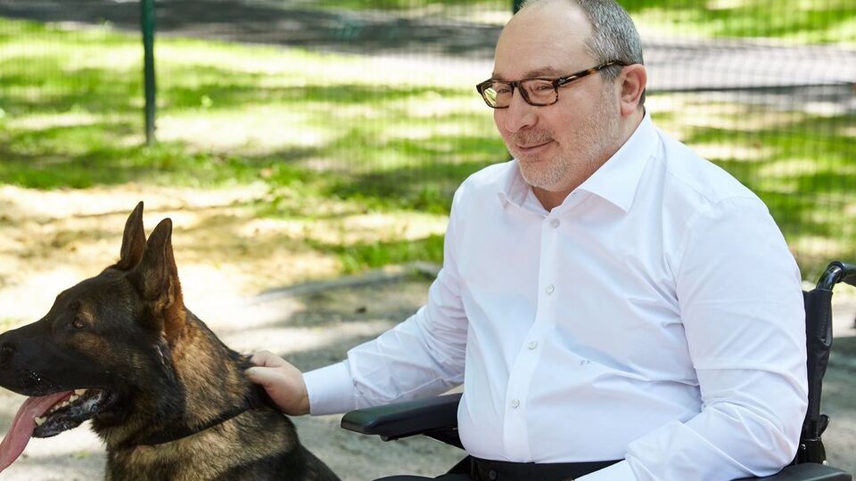 Сидоренко сказав, що "втомився пояснювати": щоранку в палаті Кернеса (на фото) проводять консиліуми, на яких лікарі вирішують, чи можна його виписувати