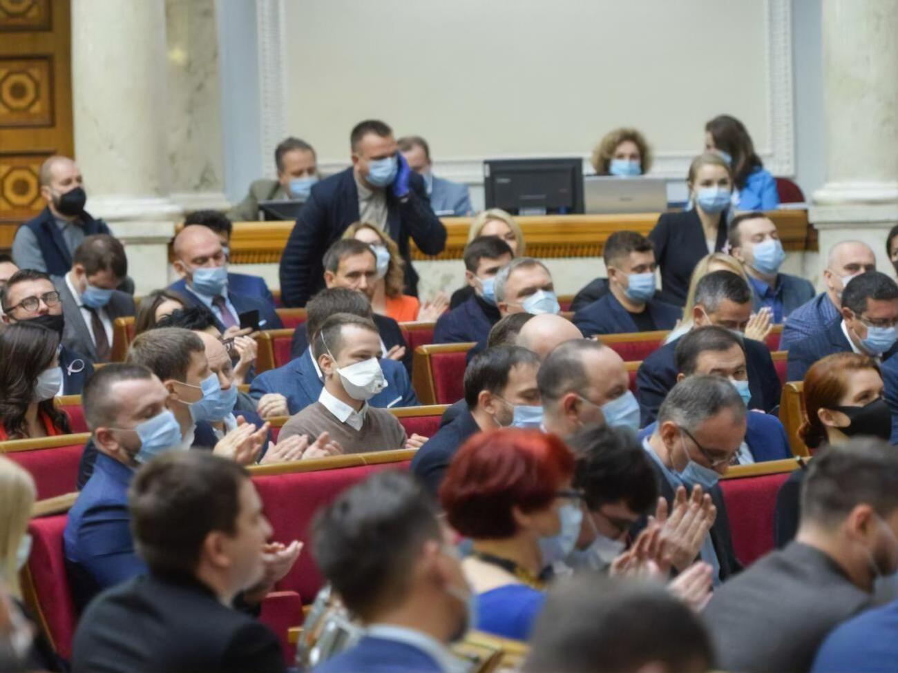 Нардепи 6 листопада не змогли призначити суддю КСУ