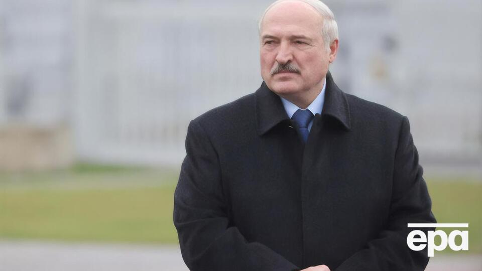 Лукашенко про Зеленського: Треба примудритися, щоб за півтора-два роки обвалити довіру до себе з боку народу