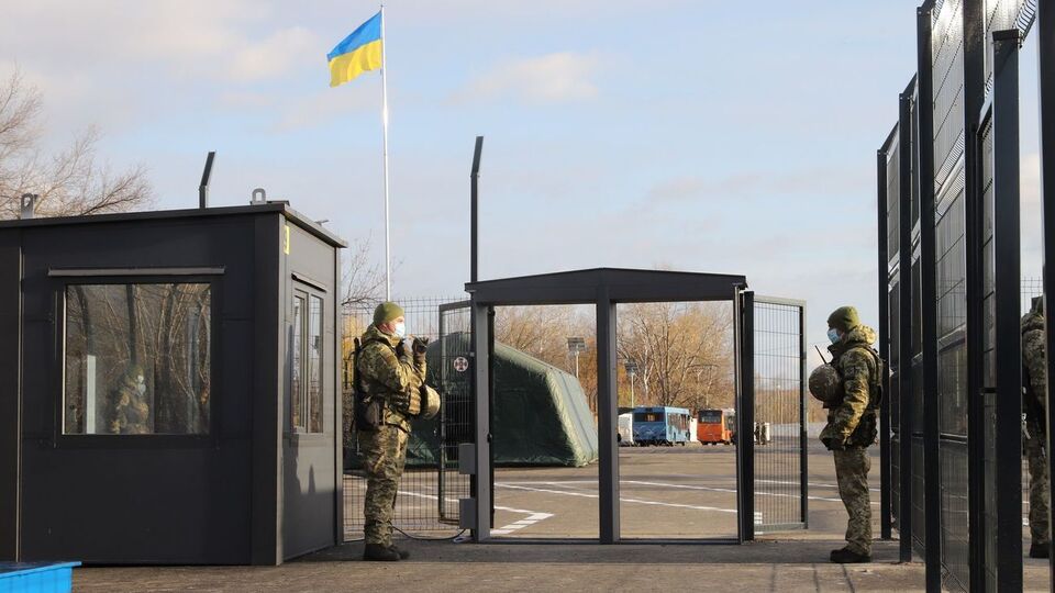 Нові КПВВ у Золотому та Щасті мали почати роботу 10 листопада