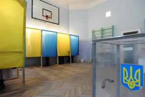 Местные выборы в Украине прошли 25 октября