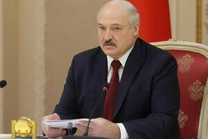 Лукашенко: Немає ще скажених в Україні людей, які б спробували силою вирішити питання з Білоруссю