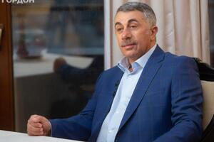 Комаровський: Після виборів президентських ставлення – як у цьому анекдоті: "Отче, у мене завтра весілля – яку мені вдягнути нічну сорочку?"