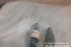 У одной колбы была маркировка "адамсит"