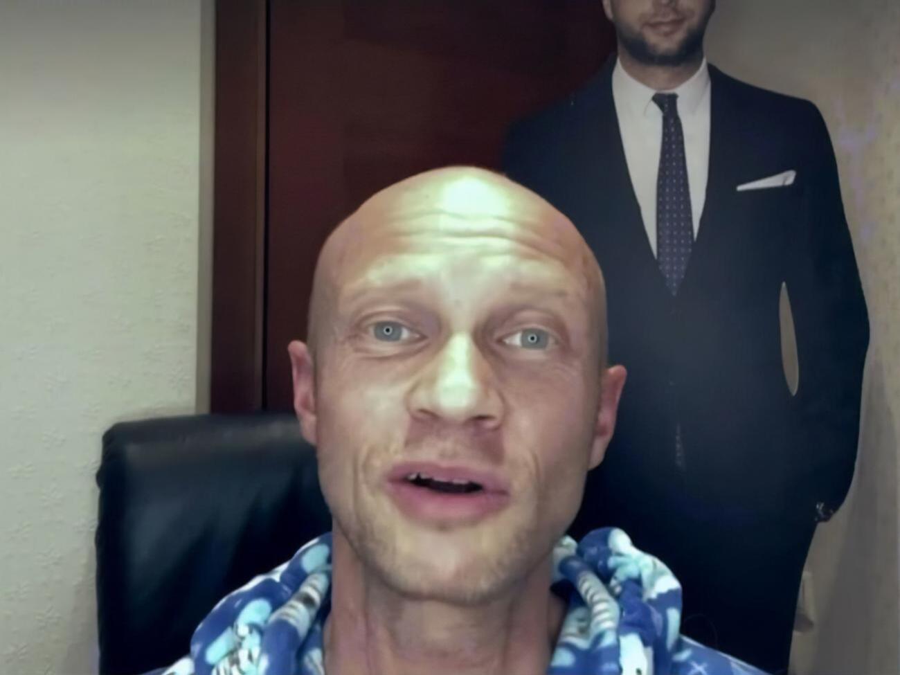 Хрусталев был госпитализирован 14 ноября, а на следующий день его выписали домой