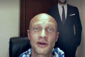 Хрусталев был госпитализирован 14 ноября, а на следующий день его выписали домой