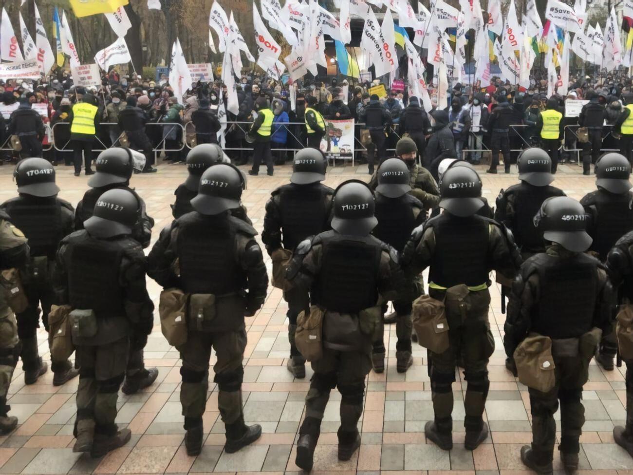 Акція під Радою має назву "Право на працю"