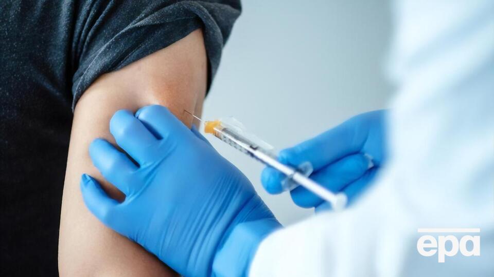 Вакцини американських фармкомпаній Pfizer і Moderna продемонстрували понад 90% ефективності