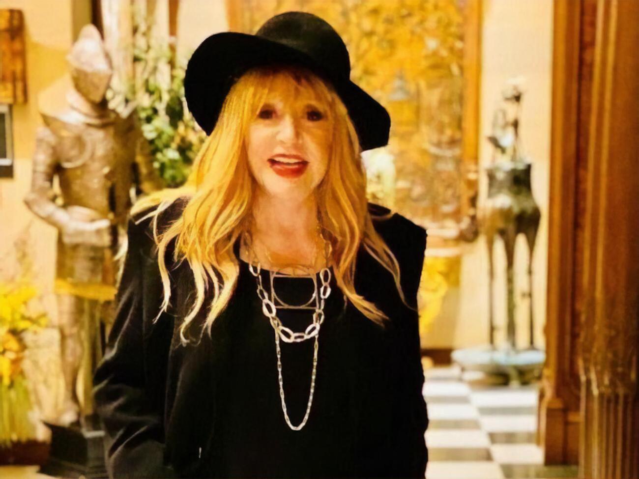 Пугачова: Скоро нам у вікні покажуть чорно-біле кіно