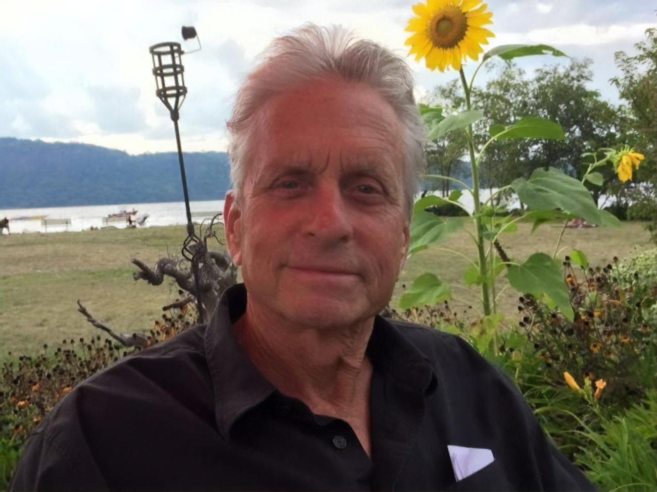 Дуглас: З днем народження, мій найкращий друже