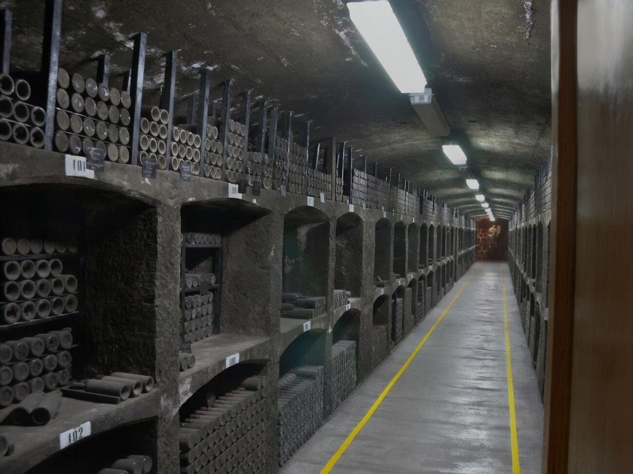 "Масандра" була в державній власності України, після анексії Криму її передали&nbsp;в користування управлінню справами президента РФ