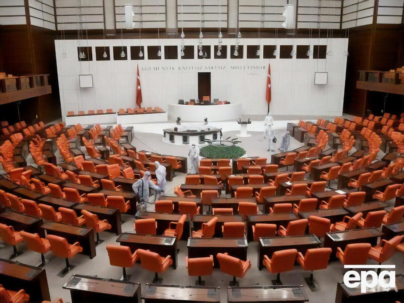 Депутаты парламента Турции одобрили указ Эрдогана