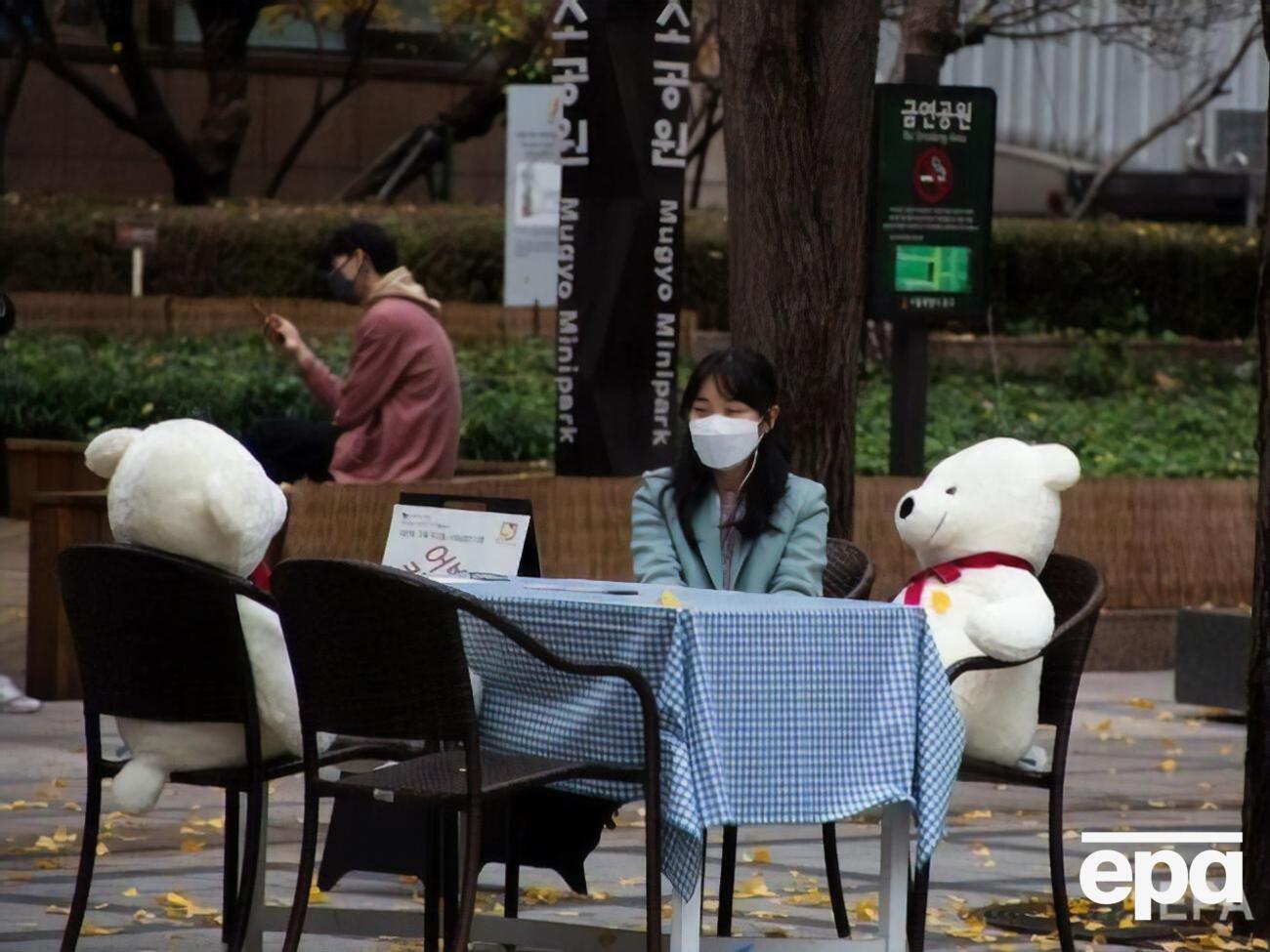 Пандемія коронавірусу поширюється з кінця 2019 року