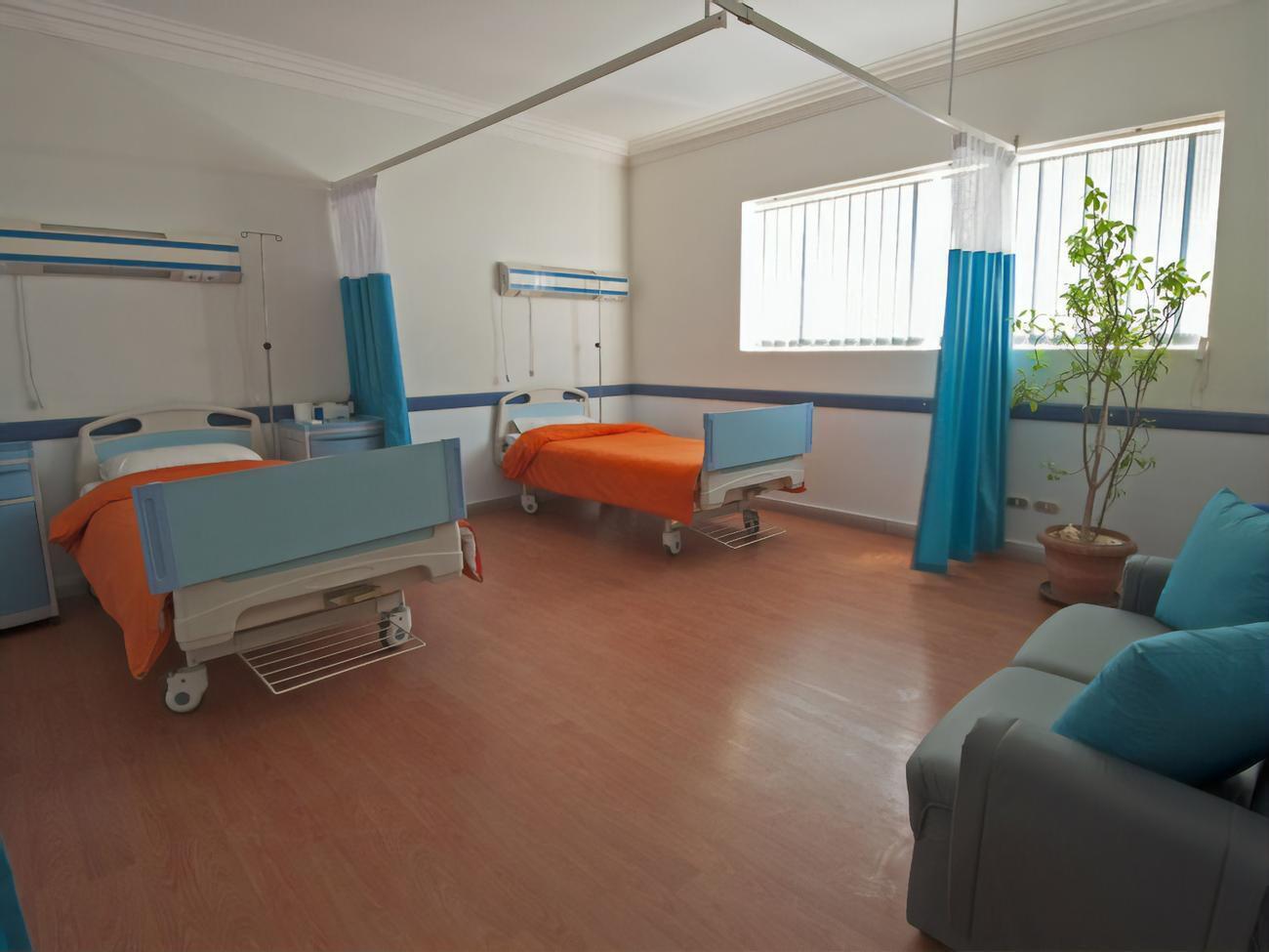 Кориневич заявив, що у Криму хворі на COVID-19 залишаються без медичної допомоги