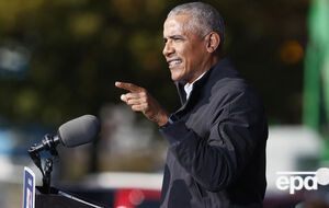 Мемуари Обами посіли перше місце за популярністю на таких торгових майданчиках, як Amazon і Barnes&Noble