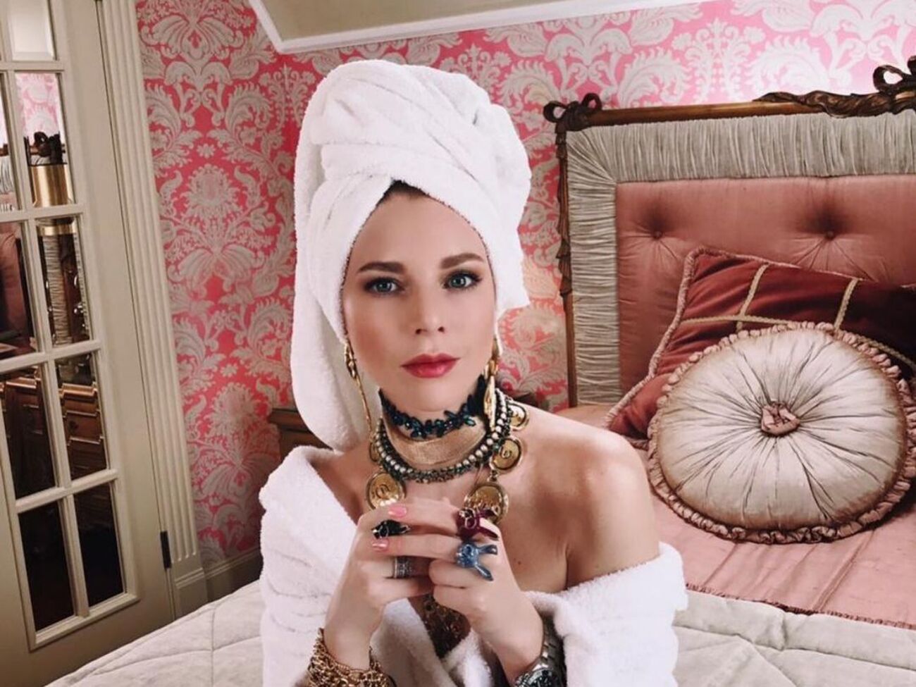 Подольская: Поняла, что забыла дома блок от молокоотсоса