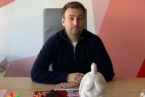 Мы хотим цветущую Украину и не брать деньги у МВФ, но не хотим даже минимально платить налоги. Поэтому и остаемся в говне