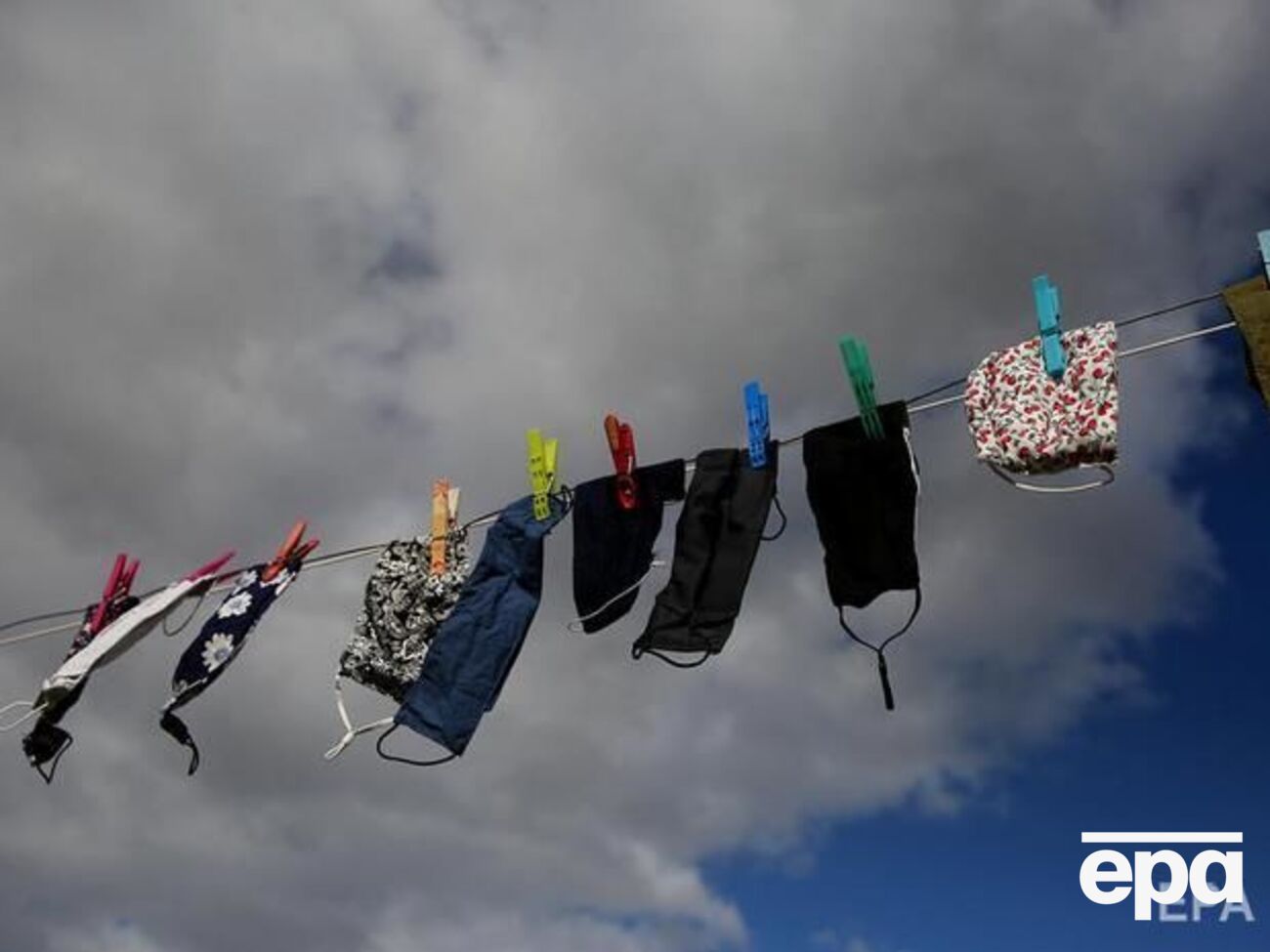 За отсутствие масок в общественных местах украинцев будут штрафовать