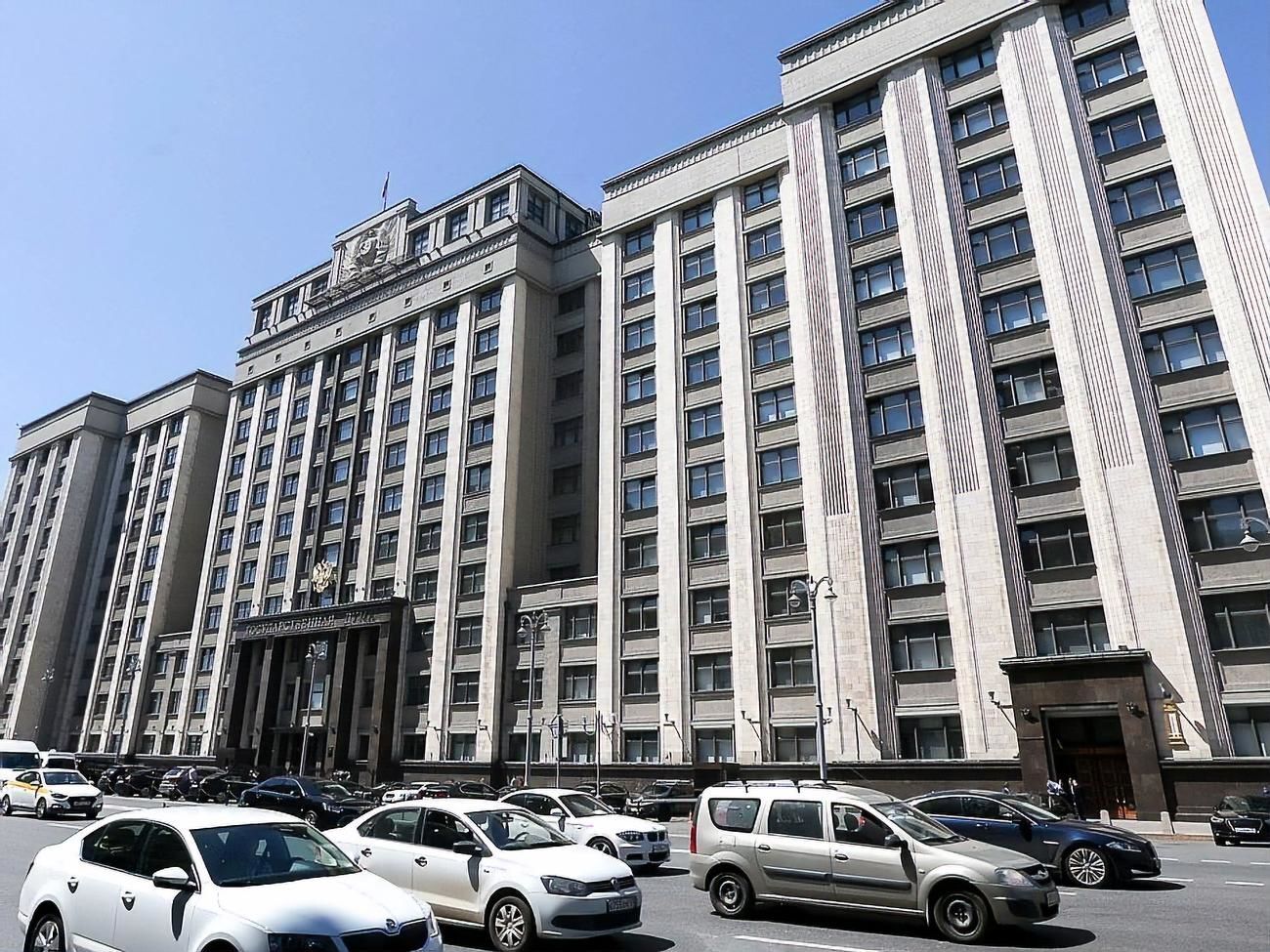 Авторами законопроекта являются несколько депутатов Госдумы и член Совета Федерации Алексей Пушков