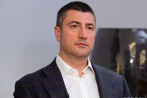 Бахматюк: Дайте мне такой же залог, как другому фигуранту: 5 млн. Можно в два раза больше – 10 млн. Раз я богаче, чем он, 10 млн грн я заплачу. Я вам обещаю, что не уеду с территории Украины, пока не закрою свое дело