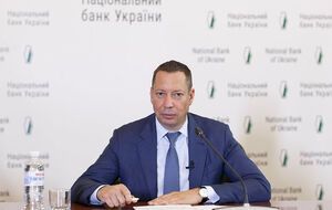 Шевченко зазначив, що закон про Національний банк України прямо забороняє Нацбанку фінансувати дефіцит держбюджету