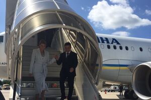 У президентський літак планували провести покращений інтернет за 32 млн грн