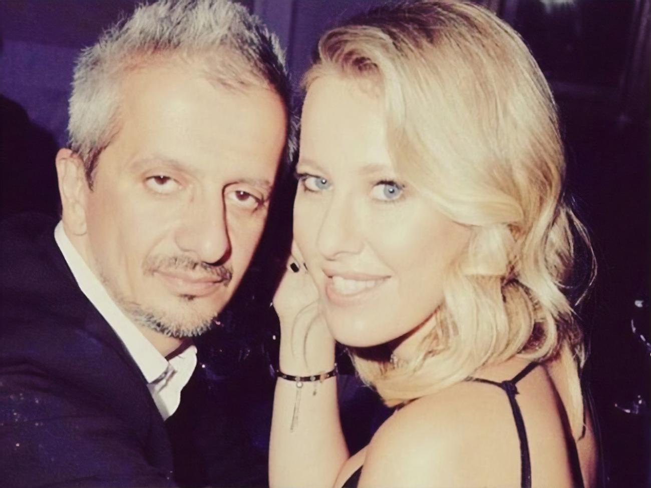 Богомолов женат на Собчак более года