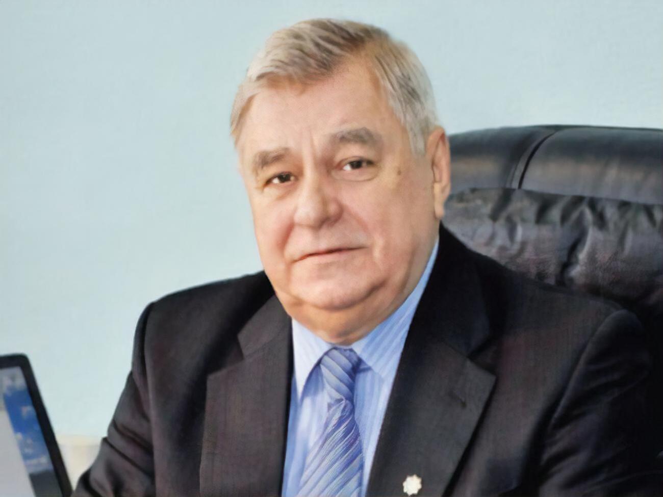 Университет Туренко возглавлял с 1992 года