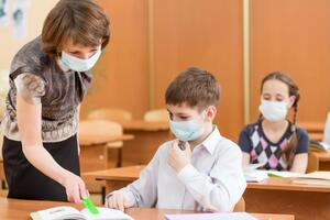 Серед школярів захворюваність знизилася на 30,4% – до 1734 випадків