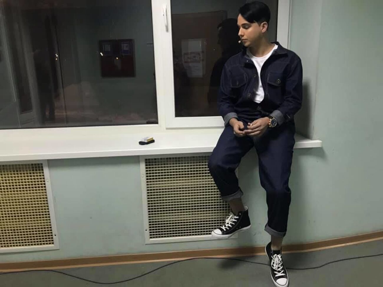 Melovin заради фотопроєкту збрив брови