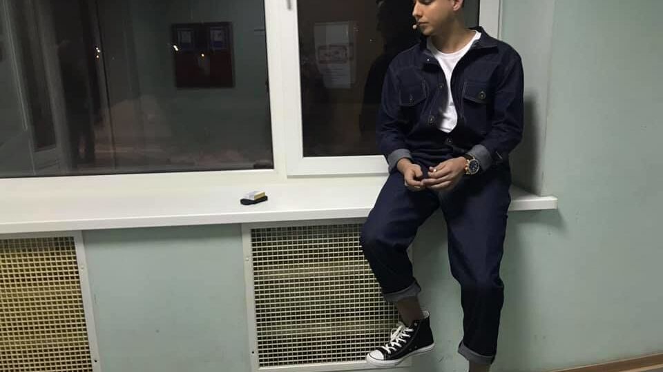 Melovin заради фотопроєкту збрив брови