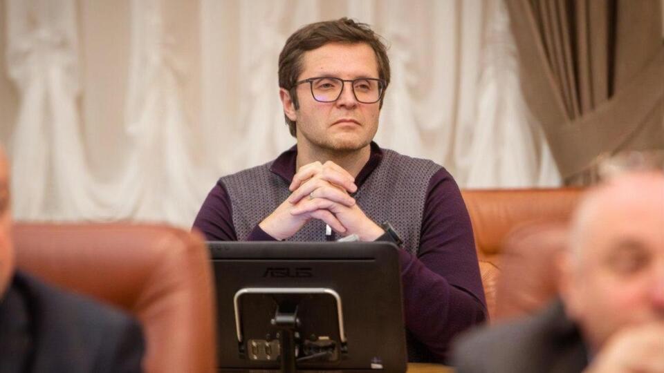 Холодов: Акцизи на тютюнові вироби мають бути високими. Але я вважаю, що чотирикратне разове підвищення – різкий крок