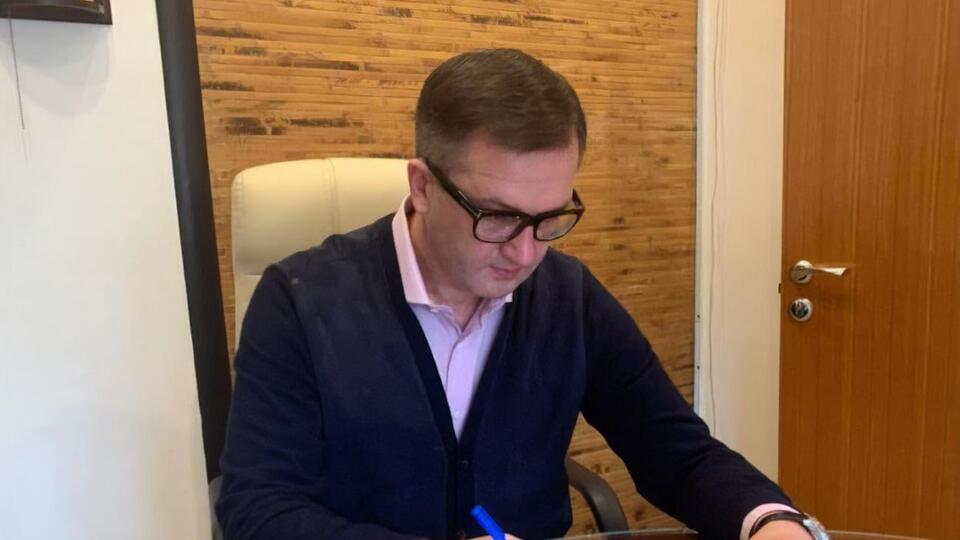 12 ноября Уманский написал заявление об уходе из Офиса президента