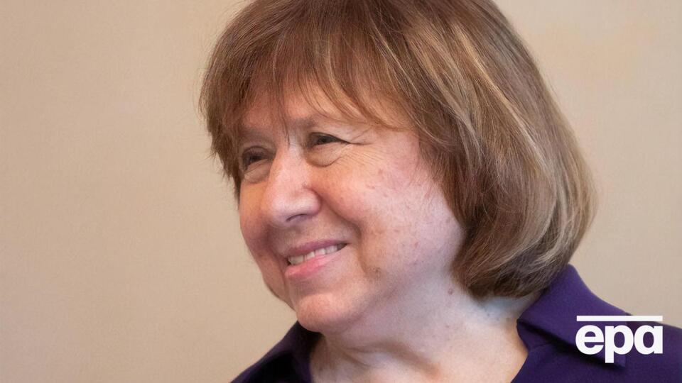 Свои же слова о создании нового совета Алексиевич назвала чушью и неправдой