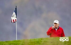 Трамп играл в собственном гольф-клубе